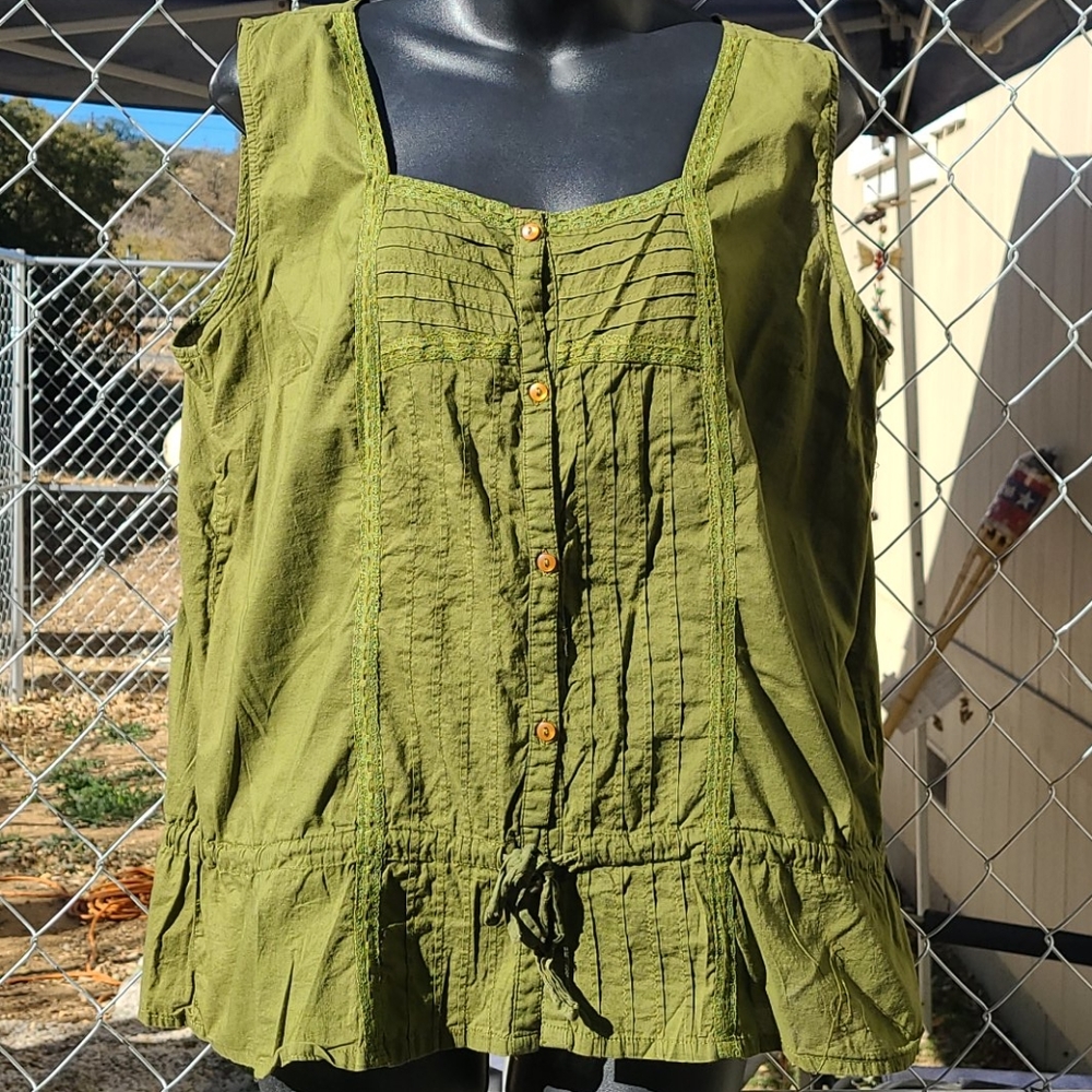 High Sierra Capsleeve Olive Blouse